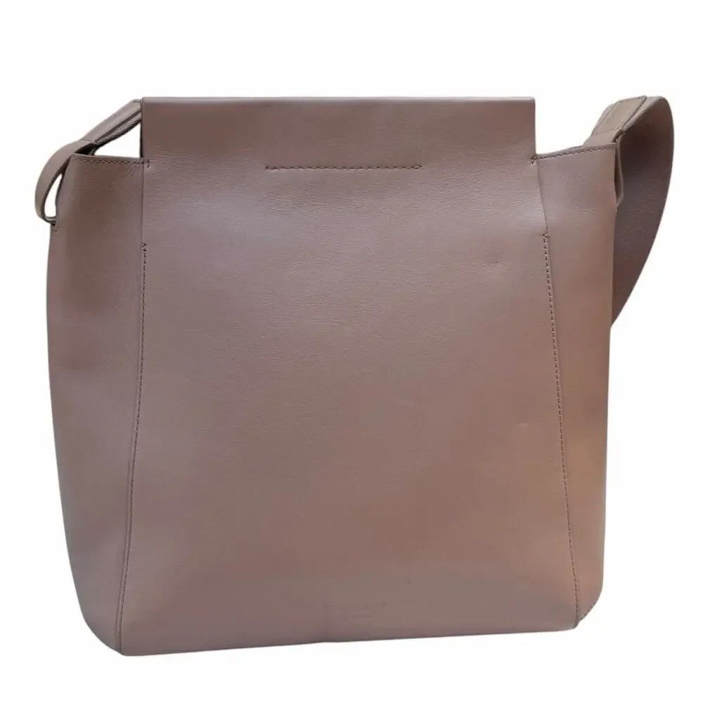 Everlane form bag